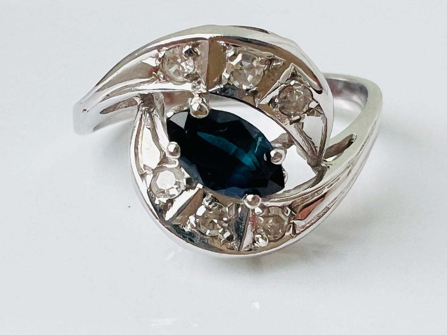 14ct Gold Sapphire & Diamond Ring