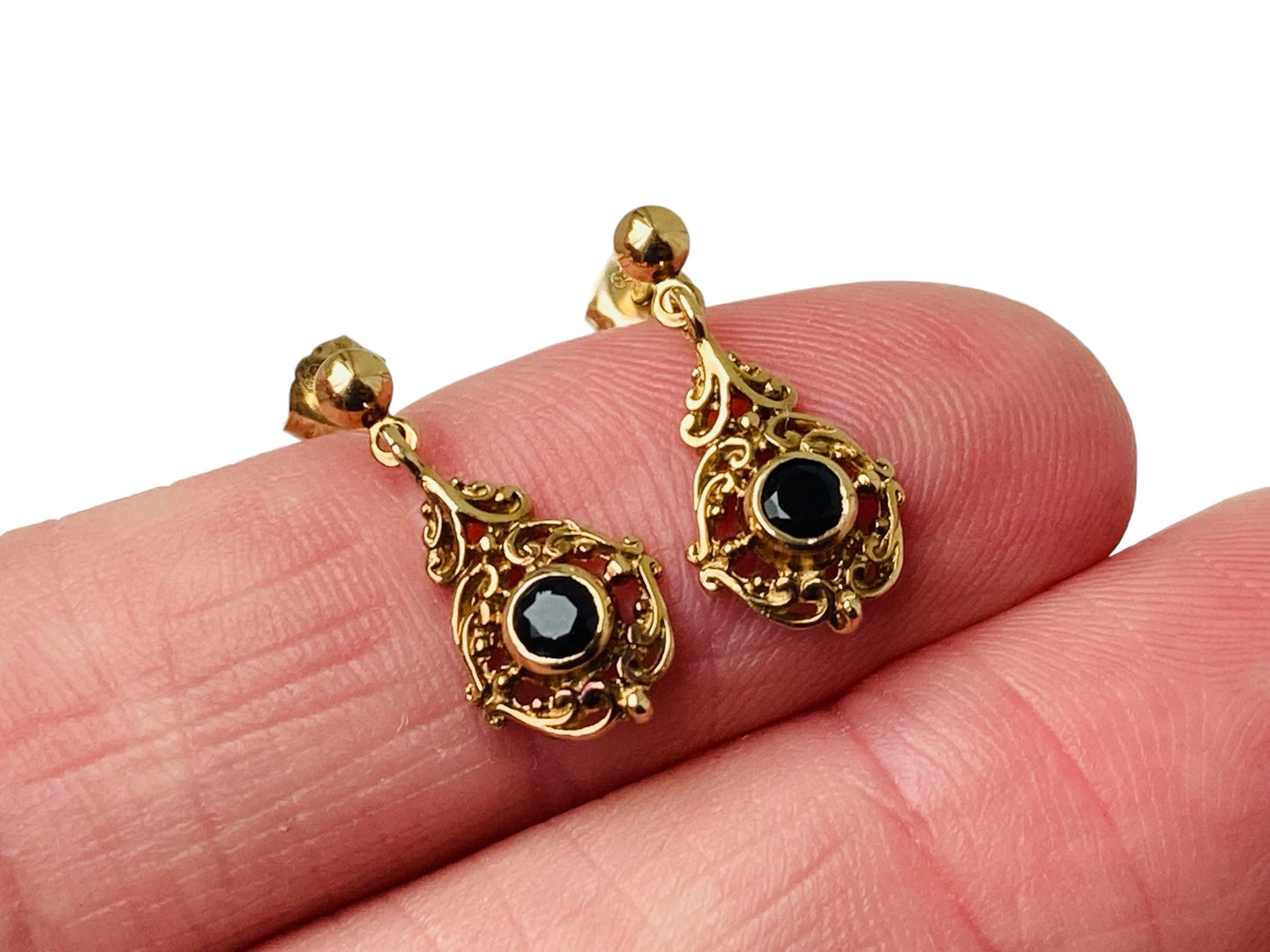 Vintage 9ct Gold Sapphire Earrings