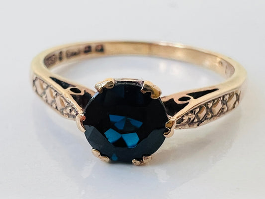 Vintage 9ct Gold Sapphire Ring