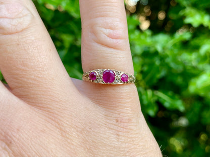 Vintage 9ct Gold Ruby & Diamond Ring