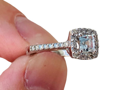 18ct Gold Topaz & Diamond Ring