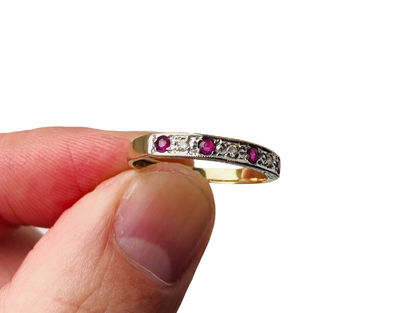 Vintage 9ct Gold Ruby & Diamond Ring