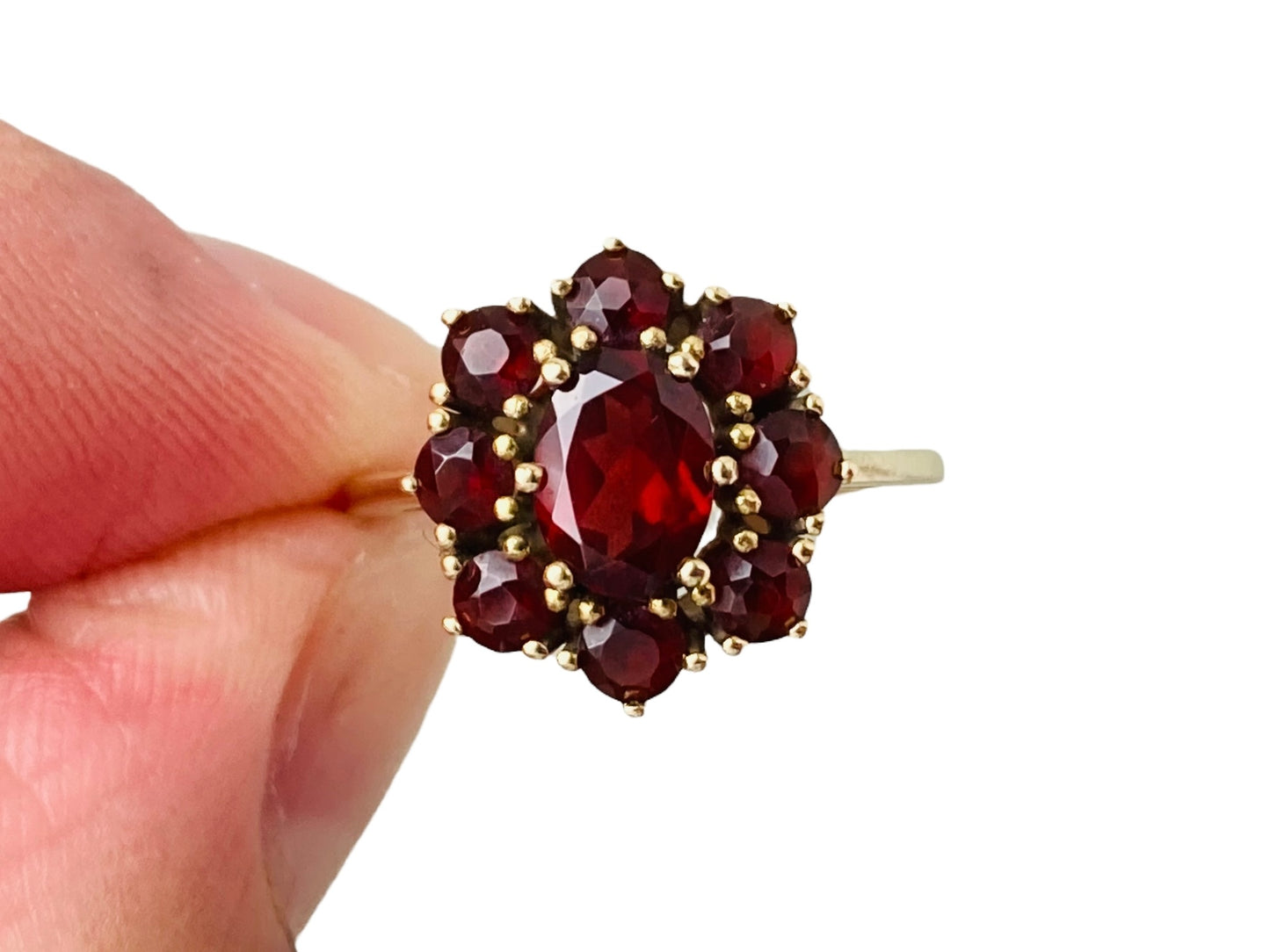 Vintage 9ct Gold Garnet Ring