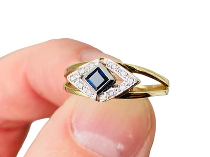 Vintage 9ct Gold Sapphire & Diamond Ring