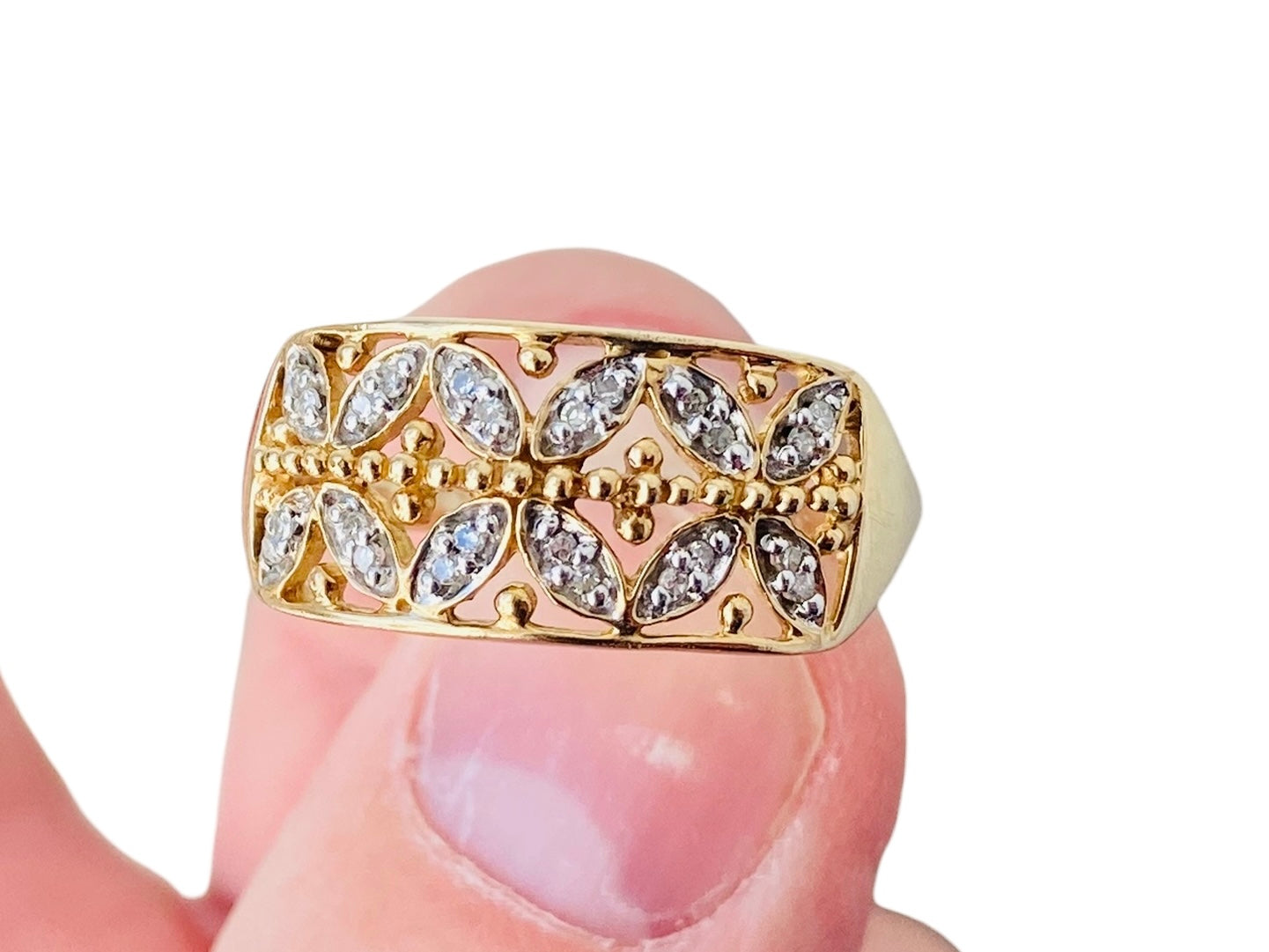 9ct Gold Diamond Ring