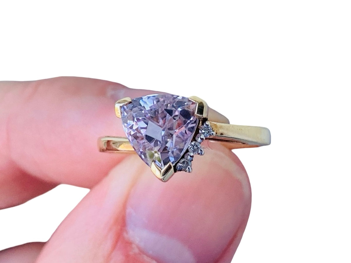 9ct Gold Kunzite & Diamond Ring