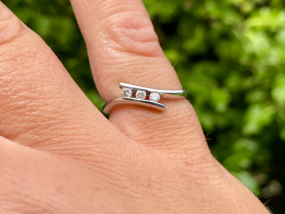9ct Gold Diamond Ring