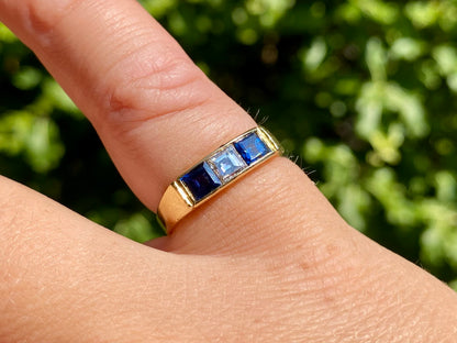 Vintage 18ct Gold Sapphire & Diamond Ring