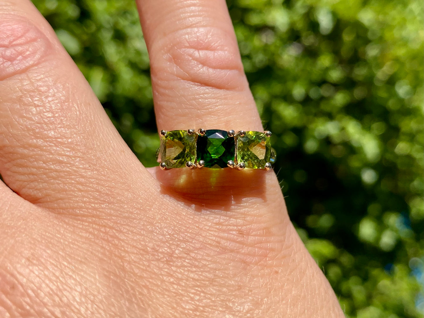 9ct Gold Peridot & Diopside Ring