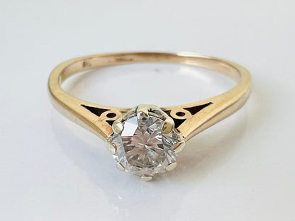 Vintage 9ct Gold Diamond Solitaire Ring