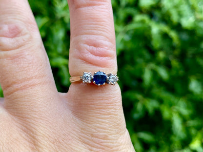 Vintage 9ct Gold Sapphire & Diamond Trilogy Ring