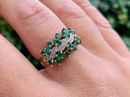 9ct Gold Emerald & Diamond Ring