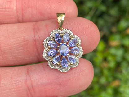 9ct Gold Tanzanite & Diamond Pendant