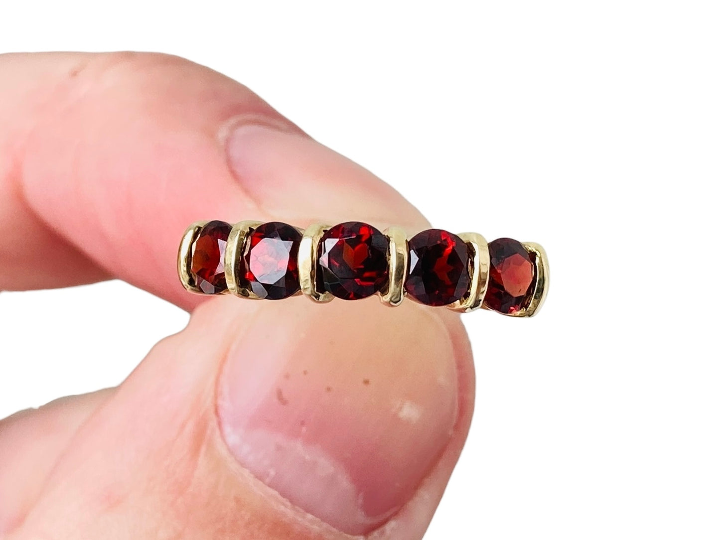 9ct Gold Garnet Ring