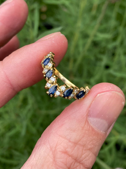 Vintage 18ct Gold Sapphire & Diamond Wishbone Ring