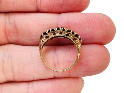 Vintage 9ct Gold Garnet Ring