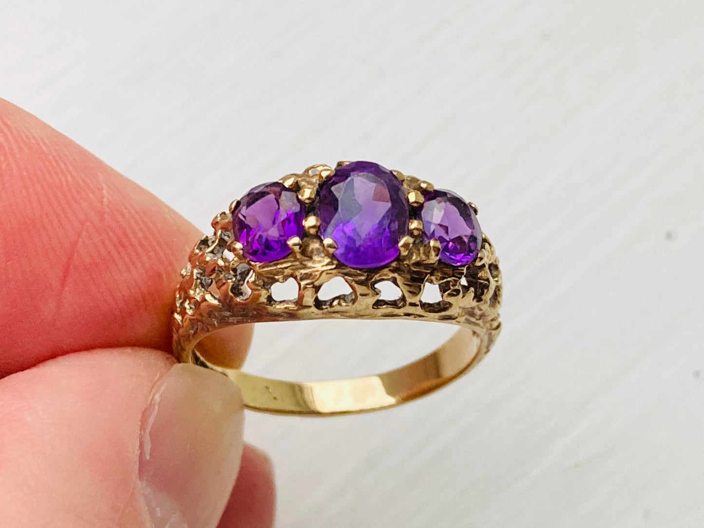 9ct Gold Amethyst Ring