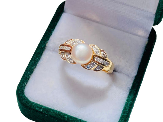 18ct Gold Pearl & Diamond Ring