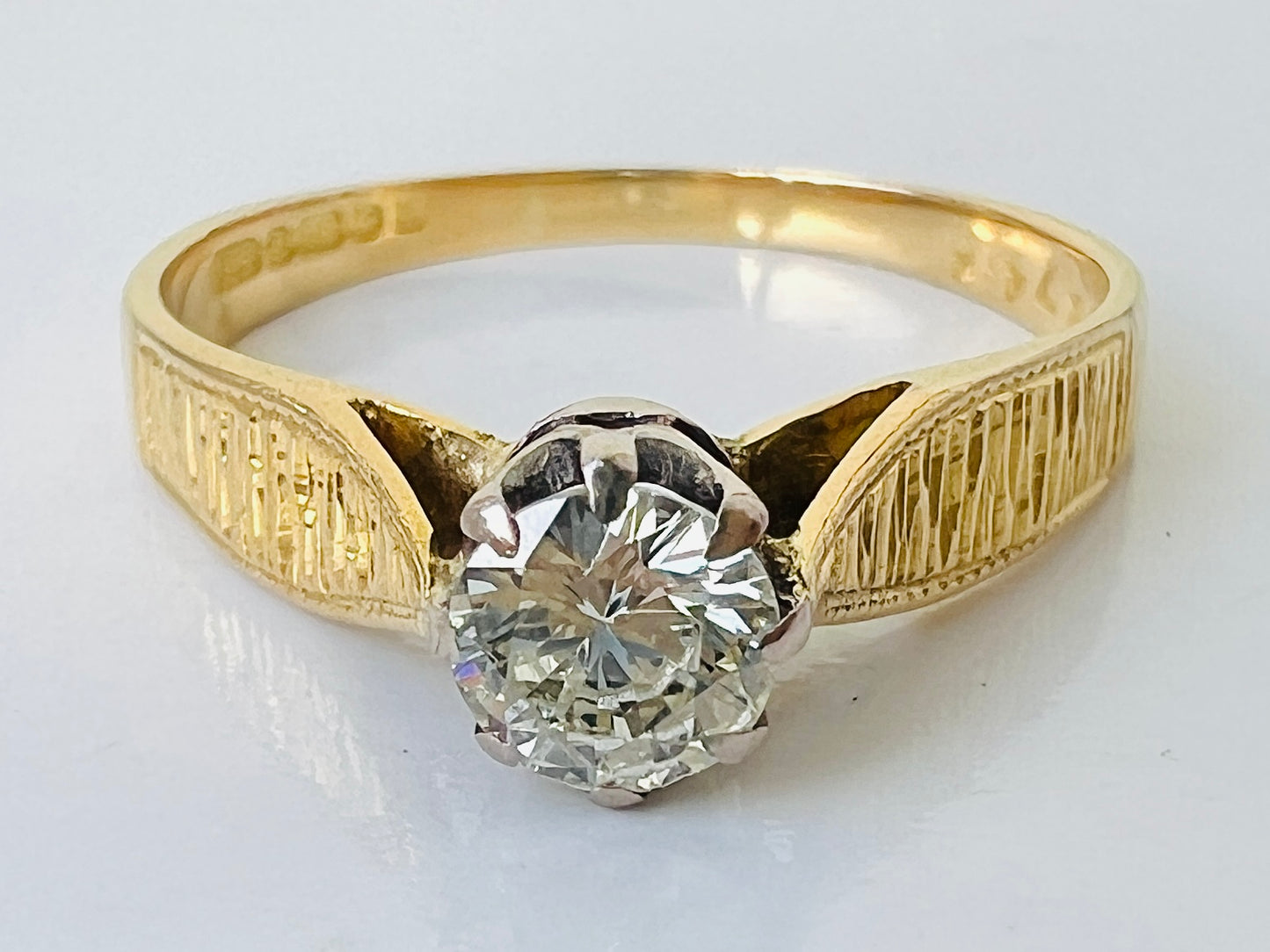 Vintage 18ct Gold Diamond Solitaire Ring