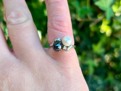 10ct Gold Pearl & Diamond Ring
