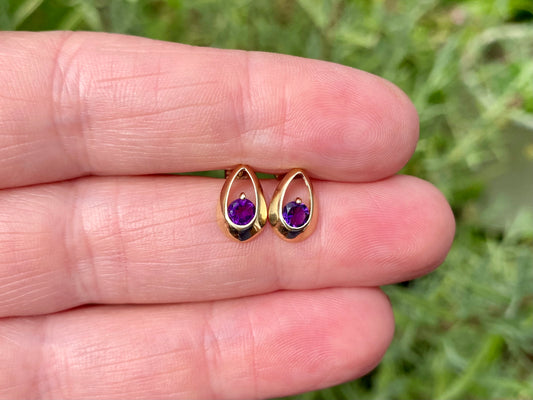 9ct Gold Amethyst Earrings