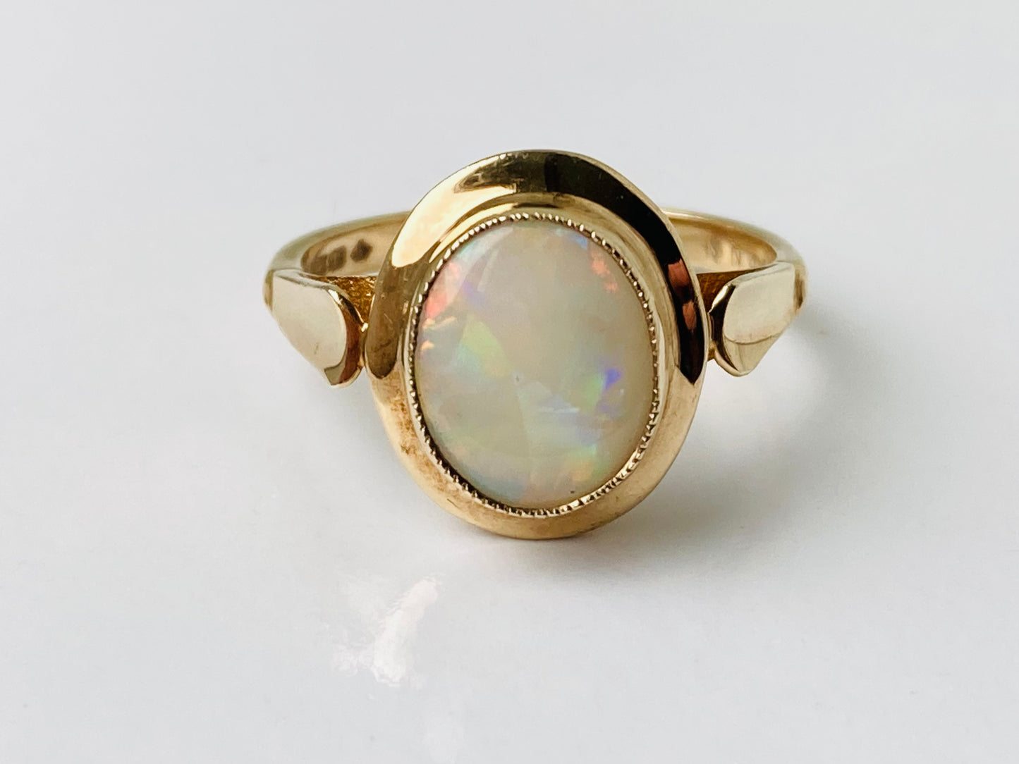 Vintage 9ct Gold Opal Ring