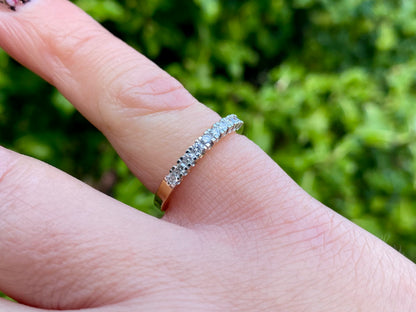 18ct Gold Ten-Stone Diamond Ring