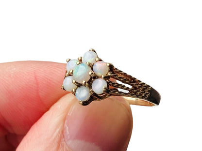 Vintage 9ct Gold Opal Ring