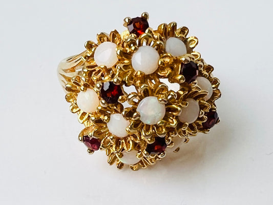 Vintage 9ct Gold Opal & Garnet Ring