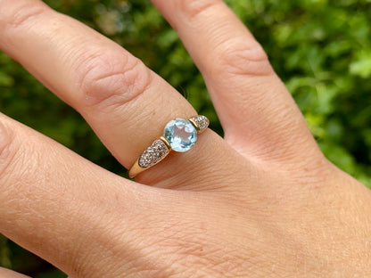9ct Gold Aquamarine & Diamond Ring
