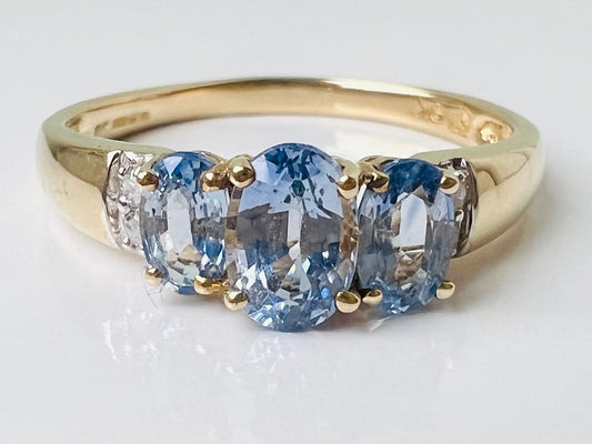9ct Gold Sapphire & Diamond Ring