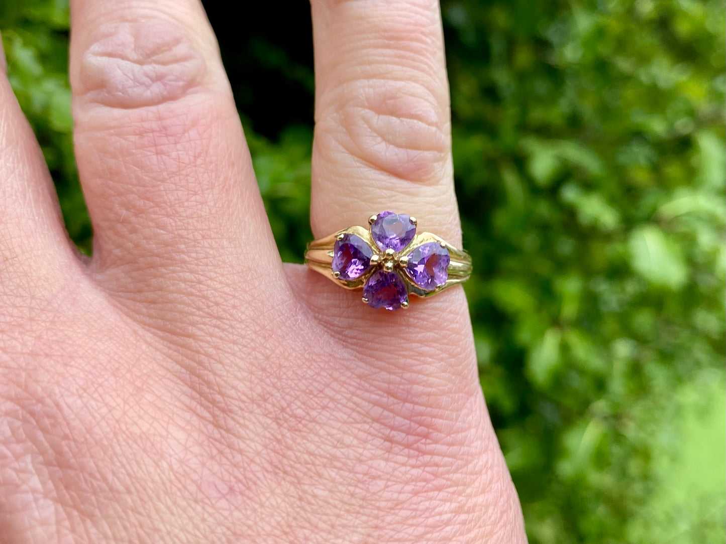 9ct Gold Amethyst Ring