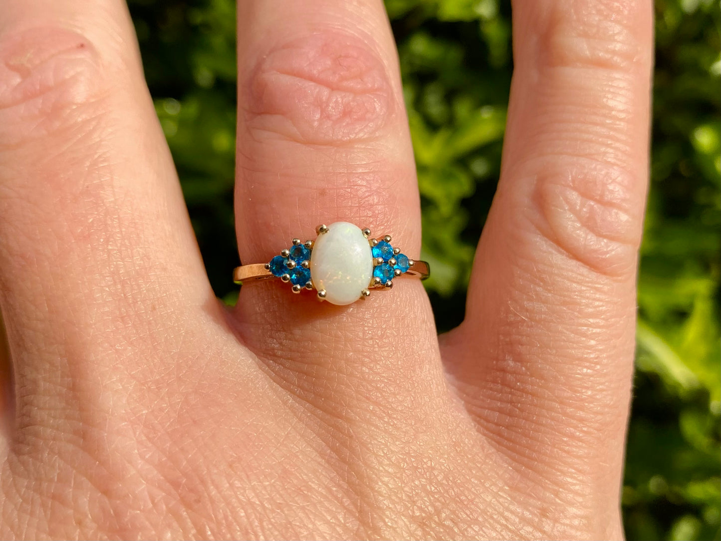9ct Gold Opal & Apatite ring