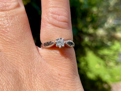9ct Gold Diamond Ring