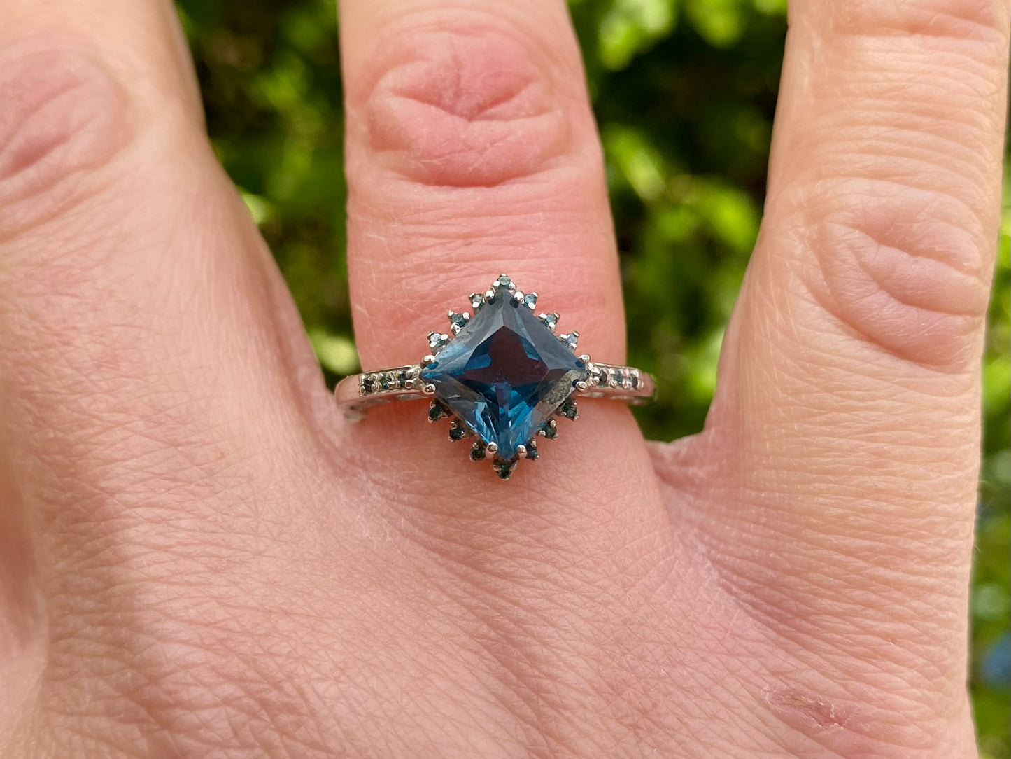 9ct Gold Topaz & Blue Diamond Ring