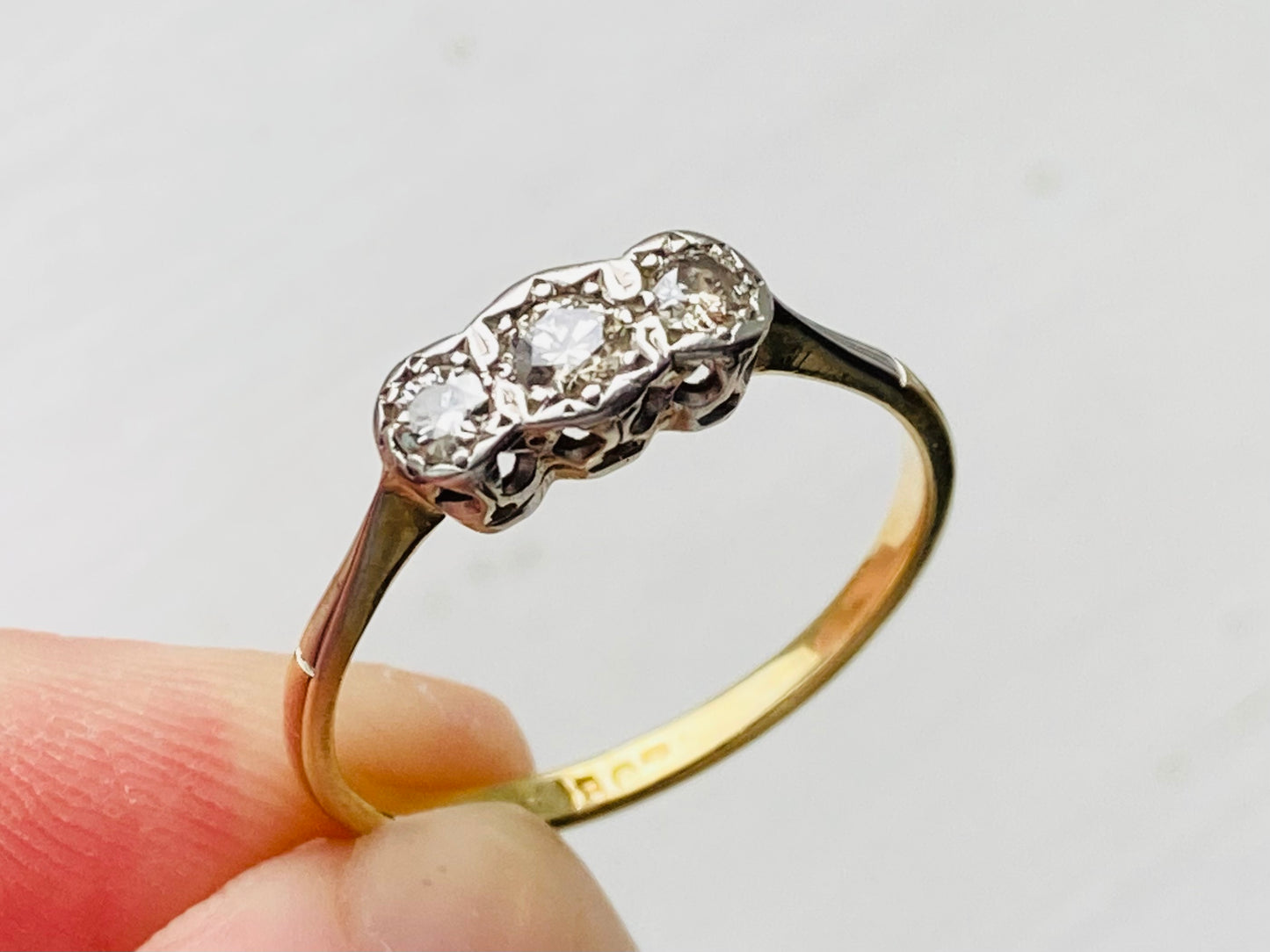 Antique 18ct Gold Diamond Ring