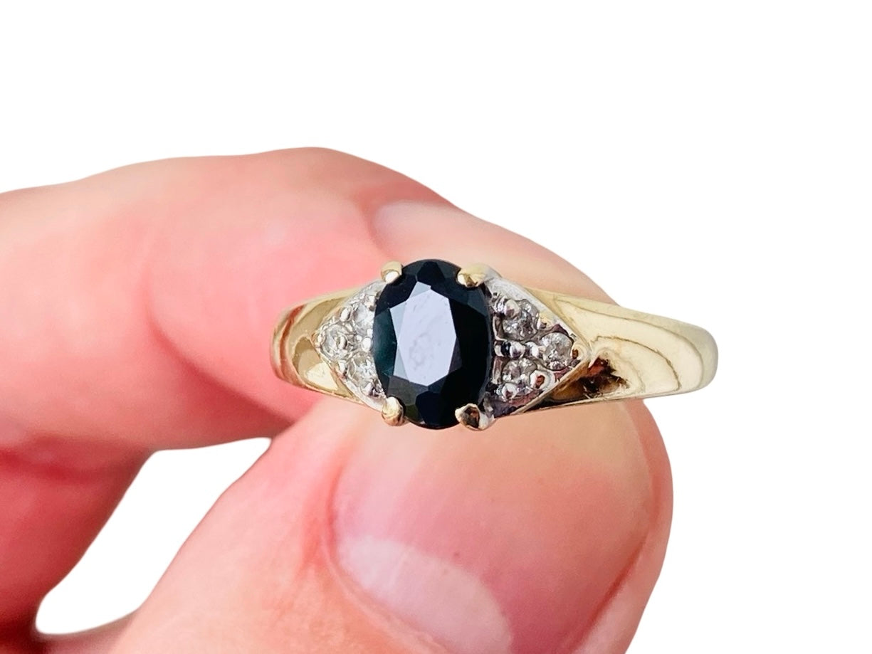 9ct Gold Sapphire & Diamond Ring