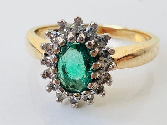 18ct Gold Emerald & Diamond Ring