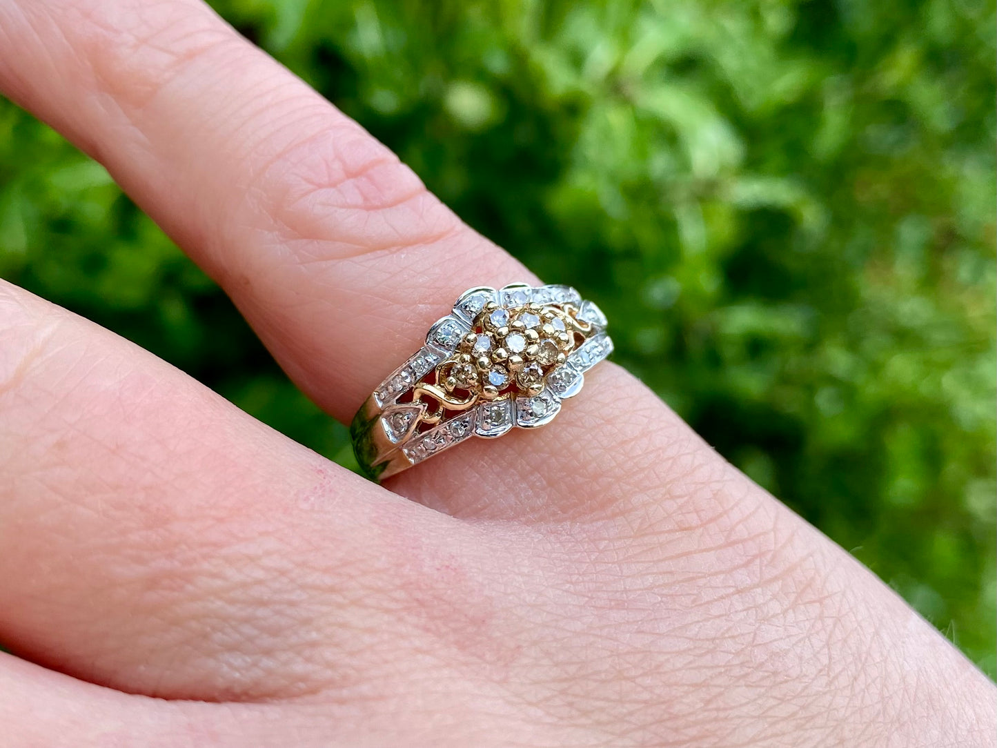 9ct Gold Champagne & White Diamond Ring