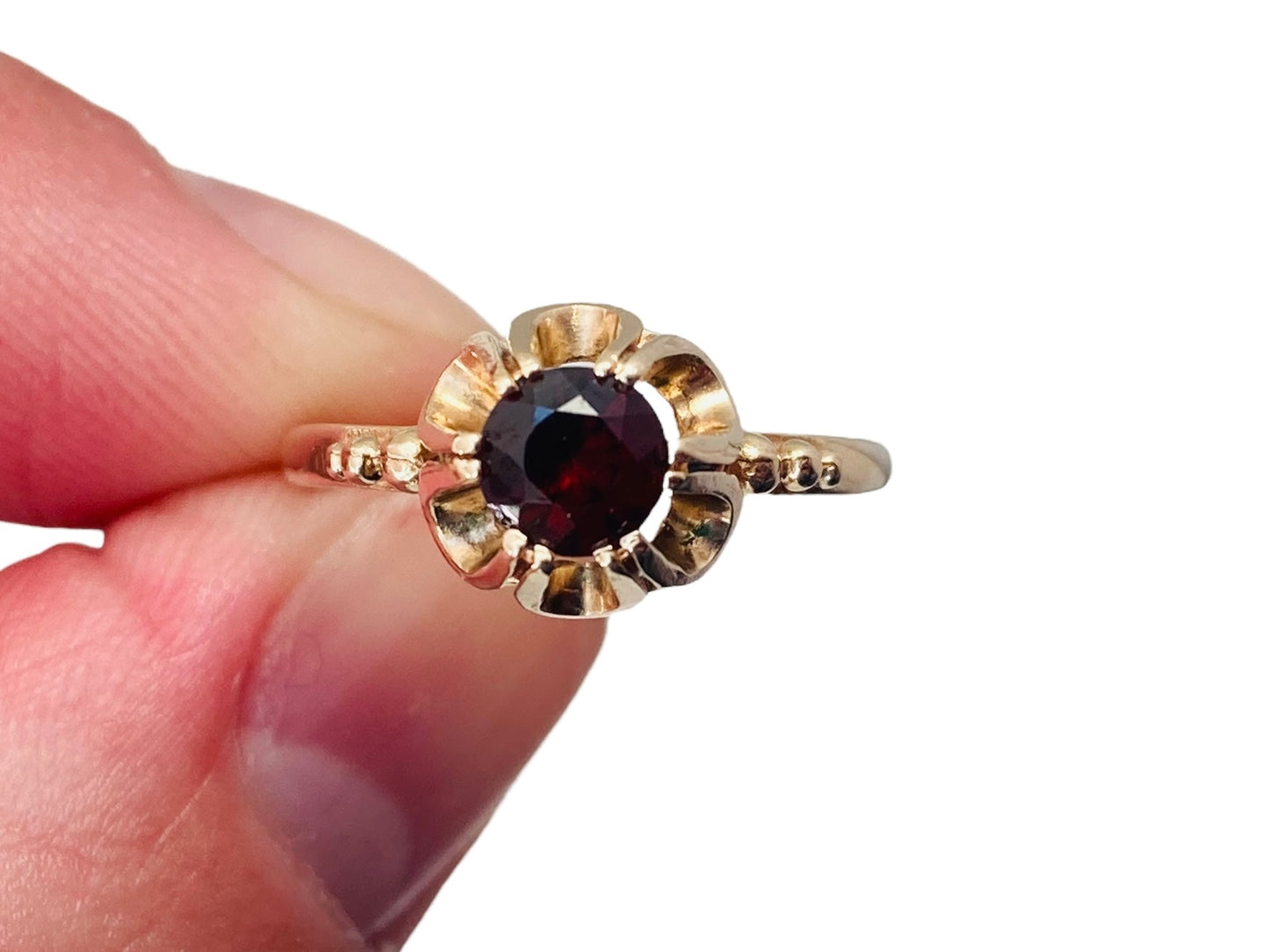 Vintage 9ct Gold Garnet Ring