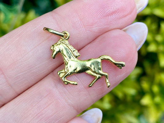 9ct Gold Puffy Horse Pendant Or Charm