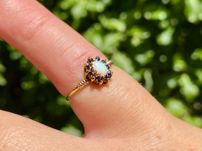 Vintage 9ct Gold Opal & Sapphire Ring