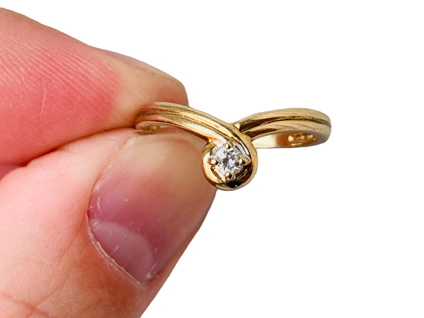 9ct Gold Diamond Chevron Ring