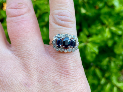 Vintage 9ct Gold Sapphire & Diamond Ring