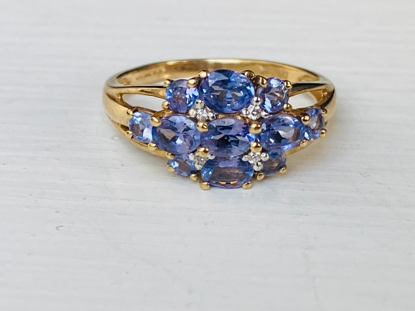 9ct Gold Tanzanite & Diamond Ring