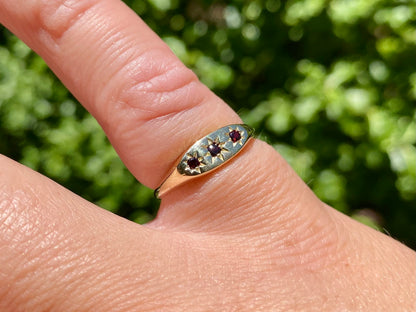 9ct Gold Garnet Ring