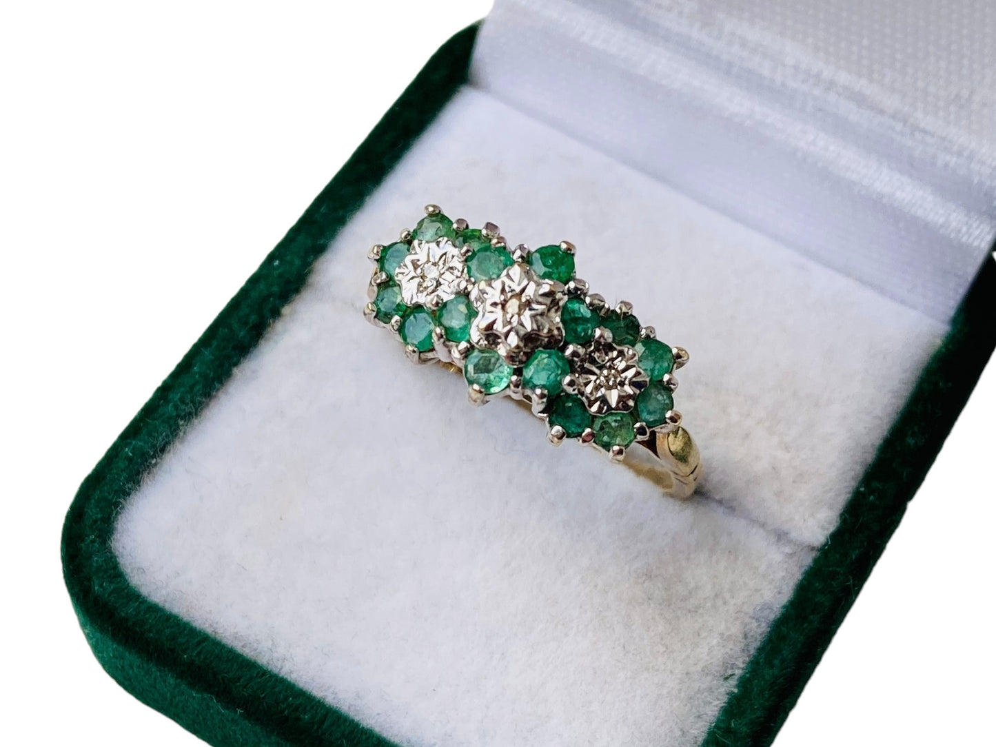 Vintage 9ct Gold Emerald & Diamond Ring