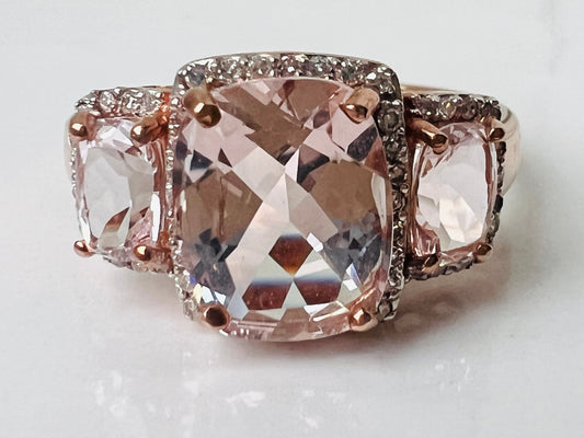 9ct Gold Morganite & Diamond Ring