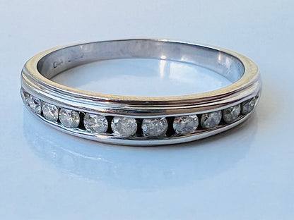 18ct Gold Diamond Ring