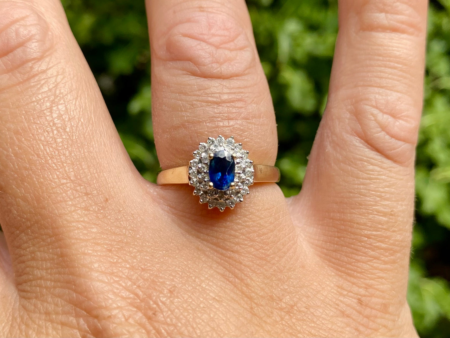 9ct Gold Sapphire & Diamond Ring